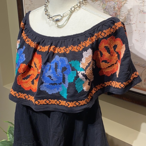 🌼FREE PEOPLE off shoulder top - Picture 3 of 16